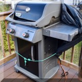 L02. Weber Spirit gas grill. 